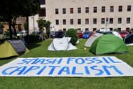 The market mechanism benefits the system of capitalism (Image via Getty)